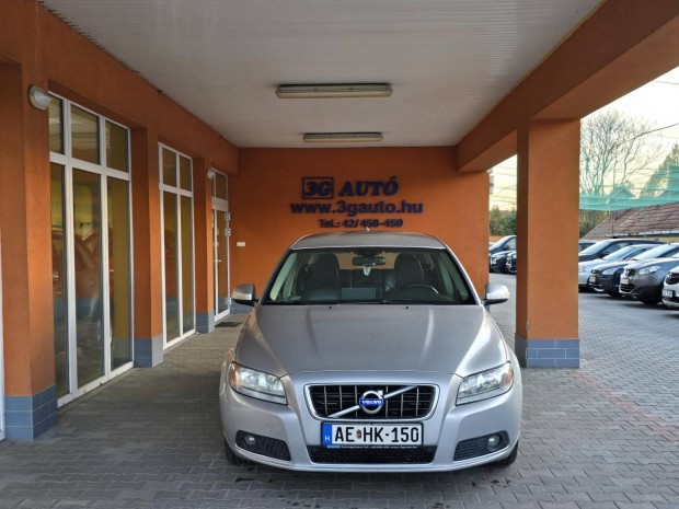 Volvo V70 2.4 D [D5] Summum Geartronic Friss M�...